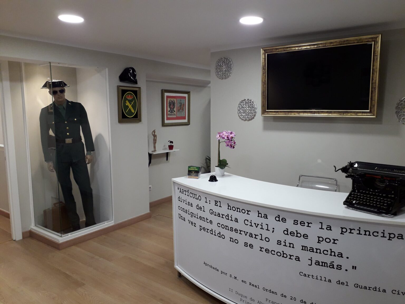 Centro Duque de Ahumada materiales de estudio incluidos para la oposición