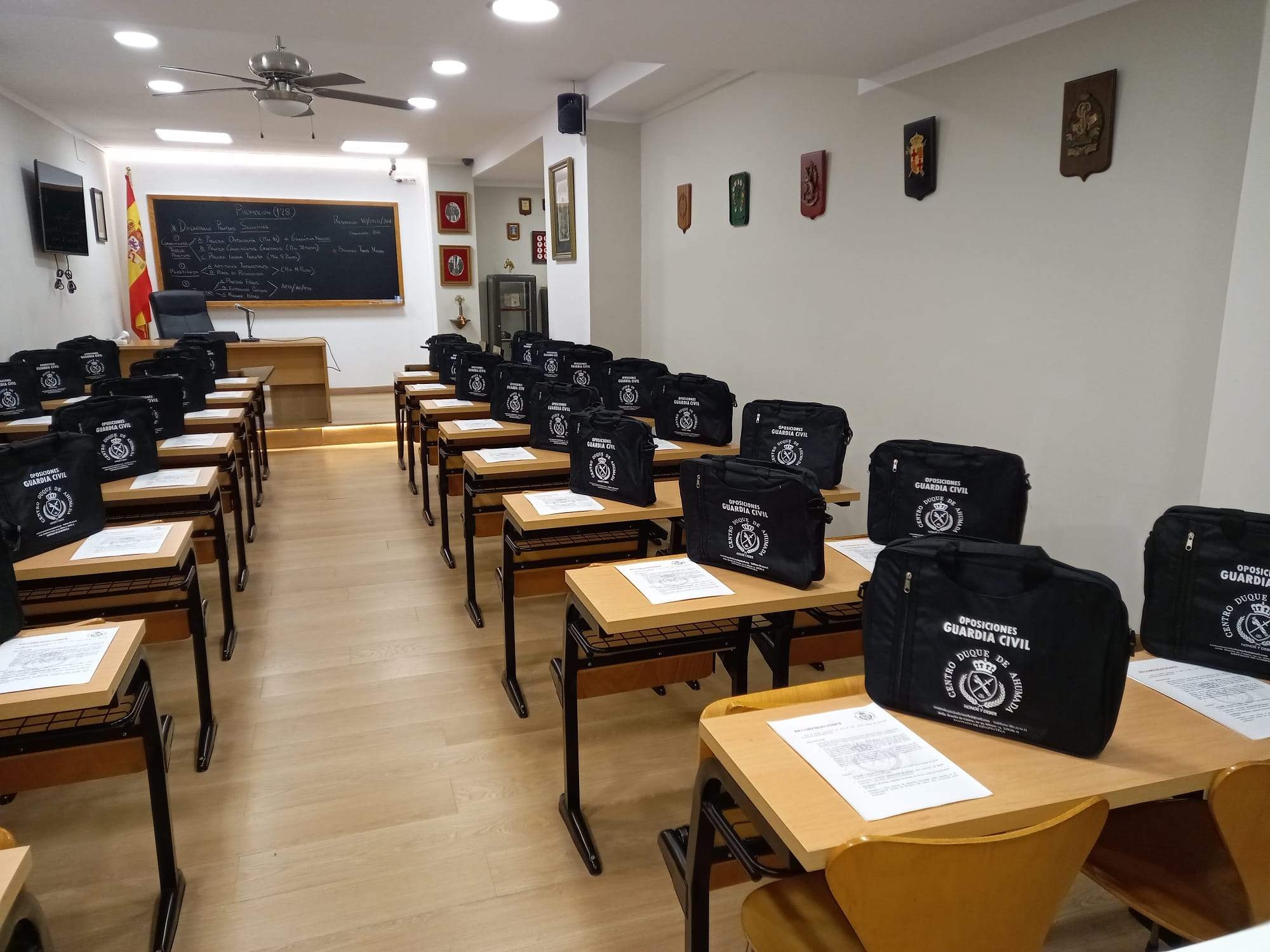 Temario actualizado para oposiciones de Guardia Civil Centro Duque de Ahumada